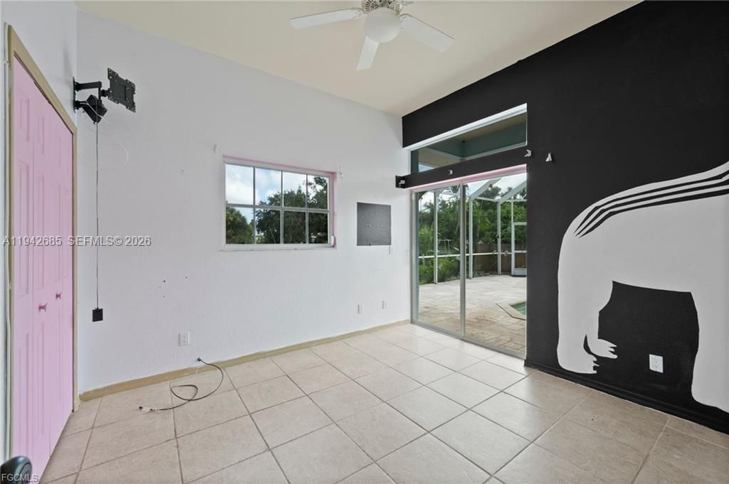 For Sale: $599,000 (3 beds, 2 baths, 2014 Square Feet)