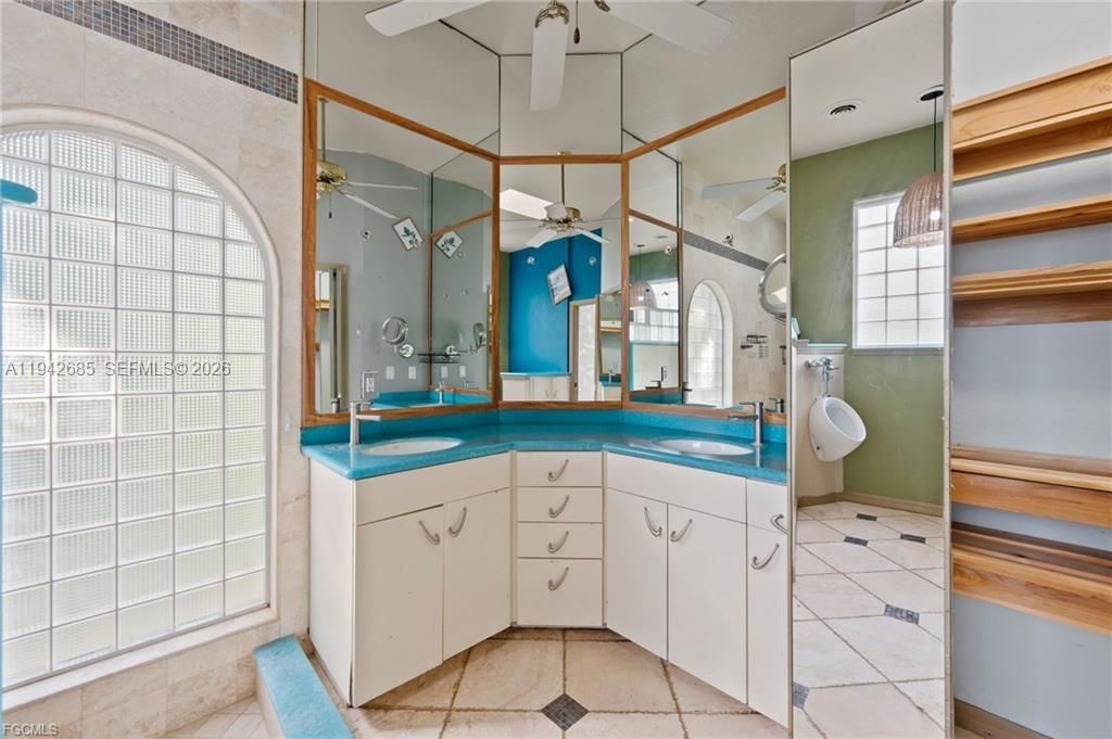 For Sale: $599,000 (3 beds, 2 baths, 2014 Square Feet)