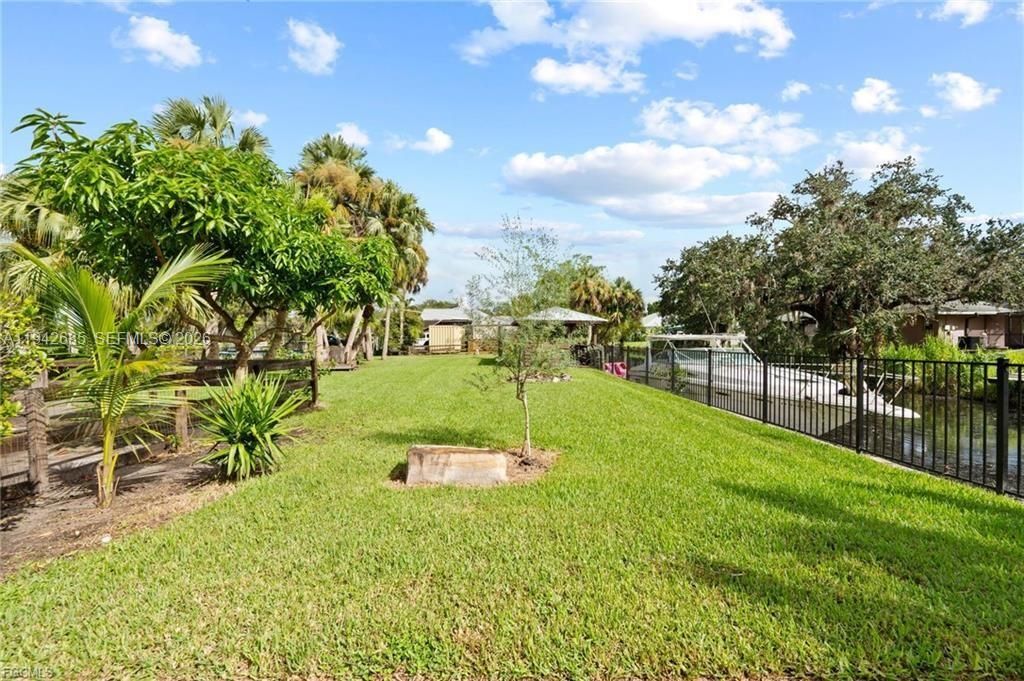 For Sale: $599,000 (3 beds, 2 baths, 2014 Square Feet)
