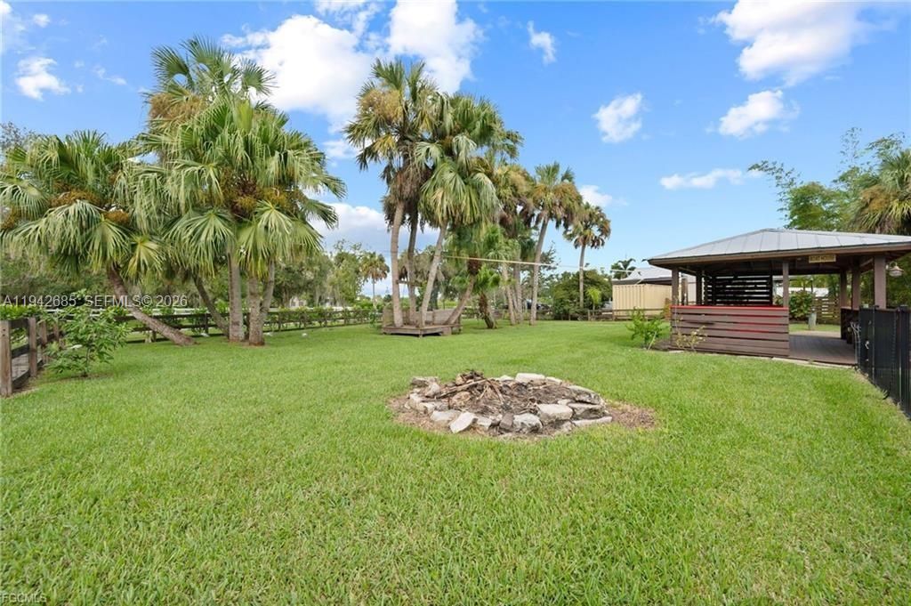 For Sale: $599,000 (3 beds, 2 baths, 2014 Square Feet)