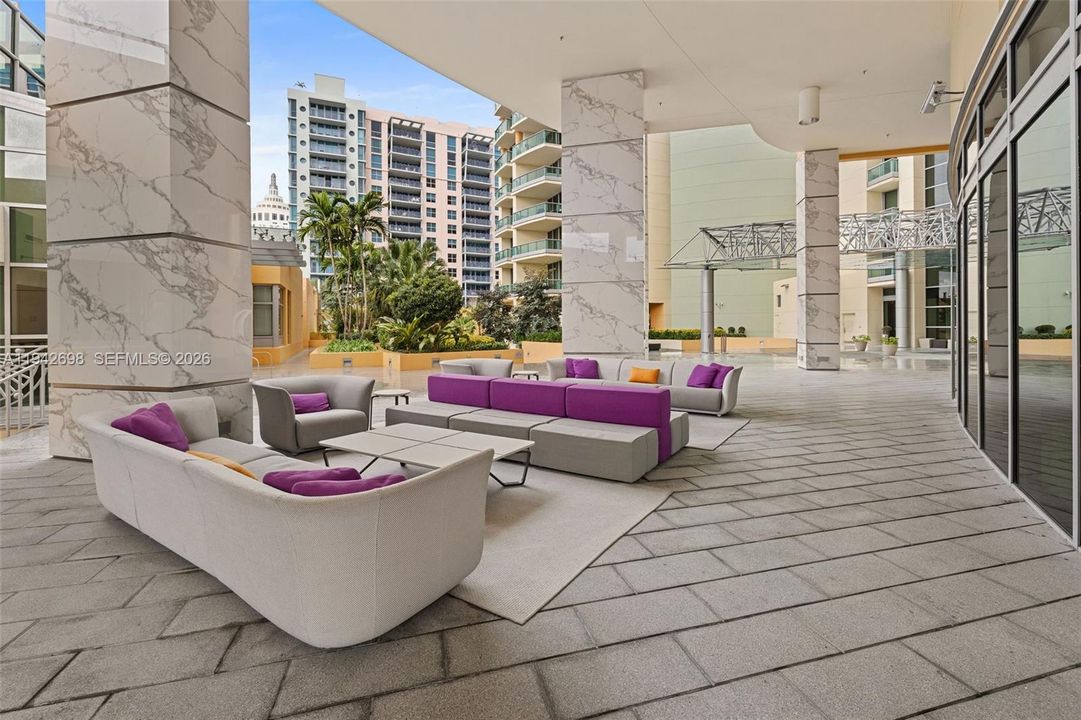 For Sale: $4,335,000 (3 beds, 4 baths, 2250 Square Feet)
