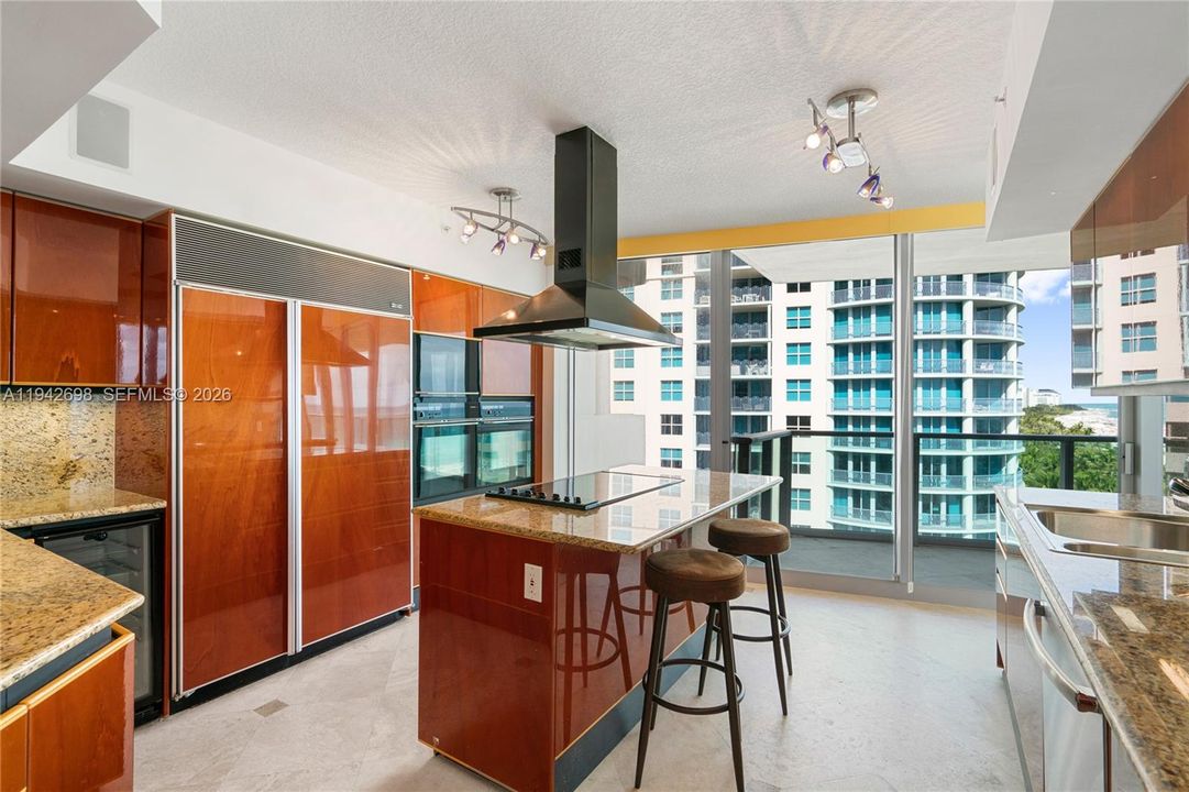 For Sale: $4,335,000 (3 beds, 4 baths, 2250 Square Feet)