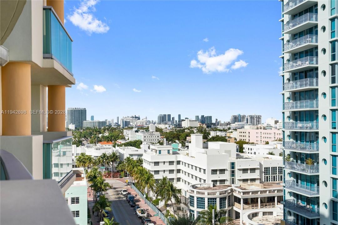 For Sale: $4,335,000 (3 beds, 4 baths, 2250 Square Feet)