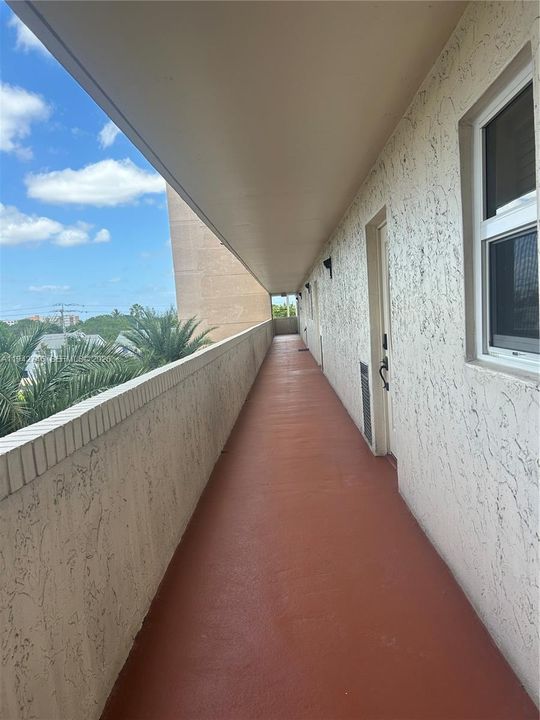 For Sale: $140,000 (1 beds, 1 baths, 800 Square Feet)