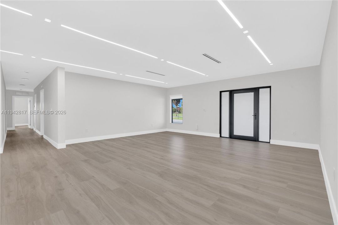 Недавно продано: $1,795,000 (5 спален, 4 ванн, 3396 Квадратных фут)