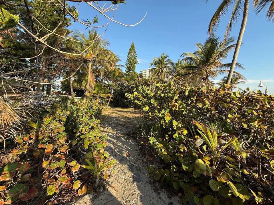 For Sale: $5,626,000 (0.31 acres)