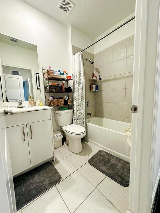 For Sale: $750,000 (3 beds, 3 baths, 1904 Square Feet)