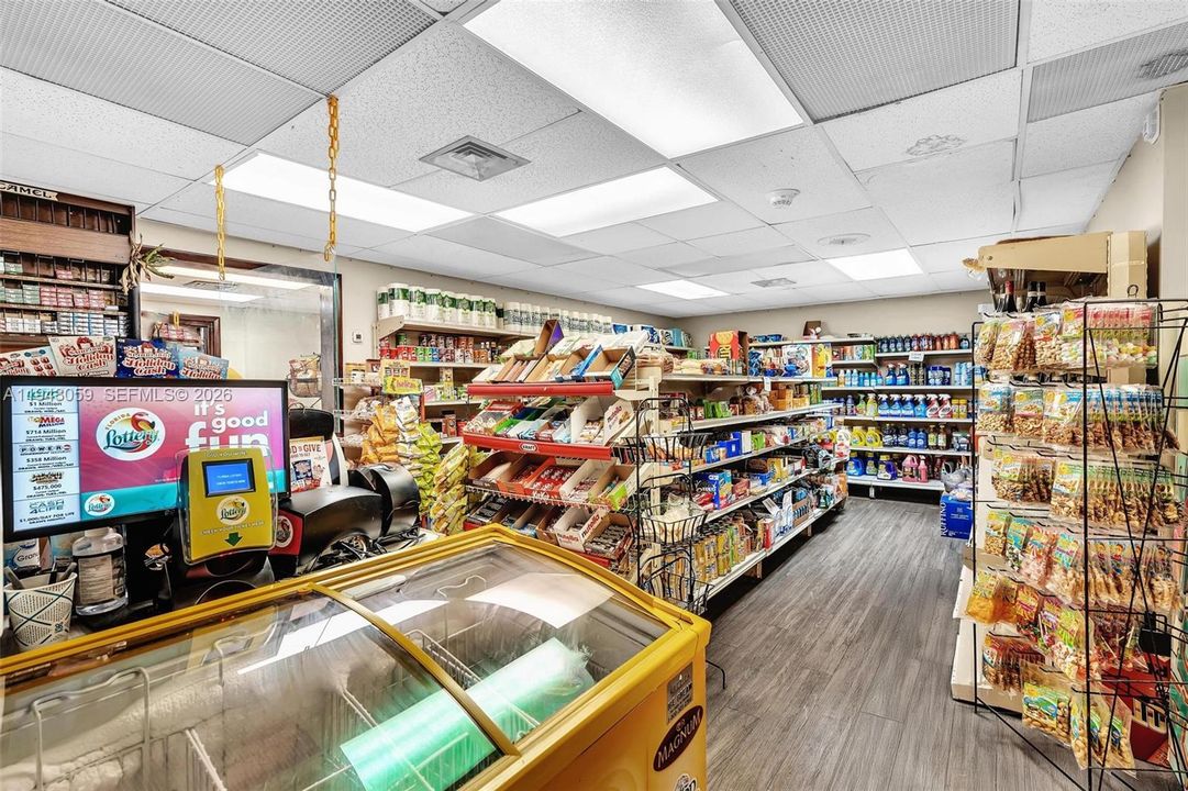 Mini Market