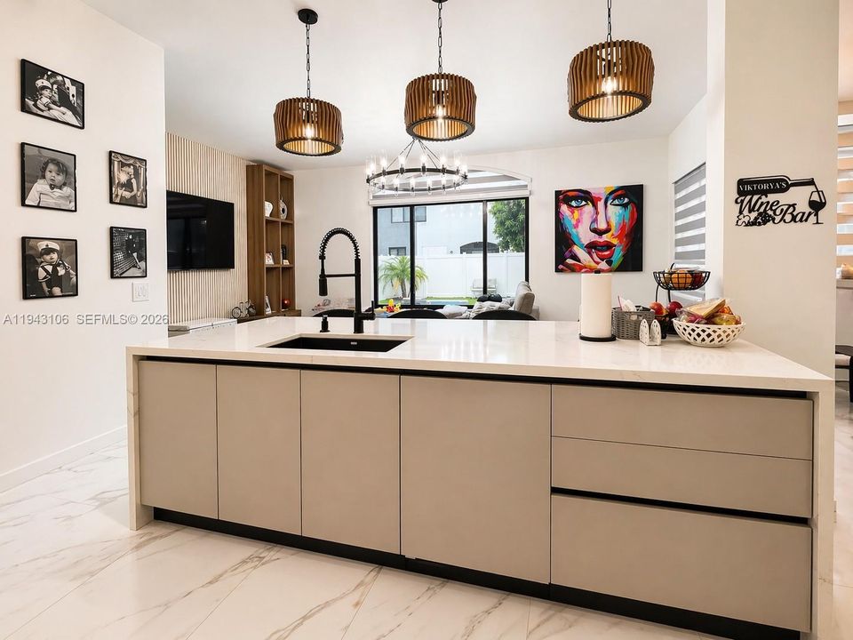 Active With Contract: $999,000 (3 beds, 2 baths, 2087 Square Feet)