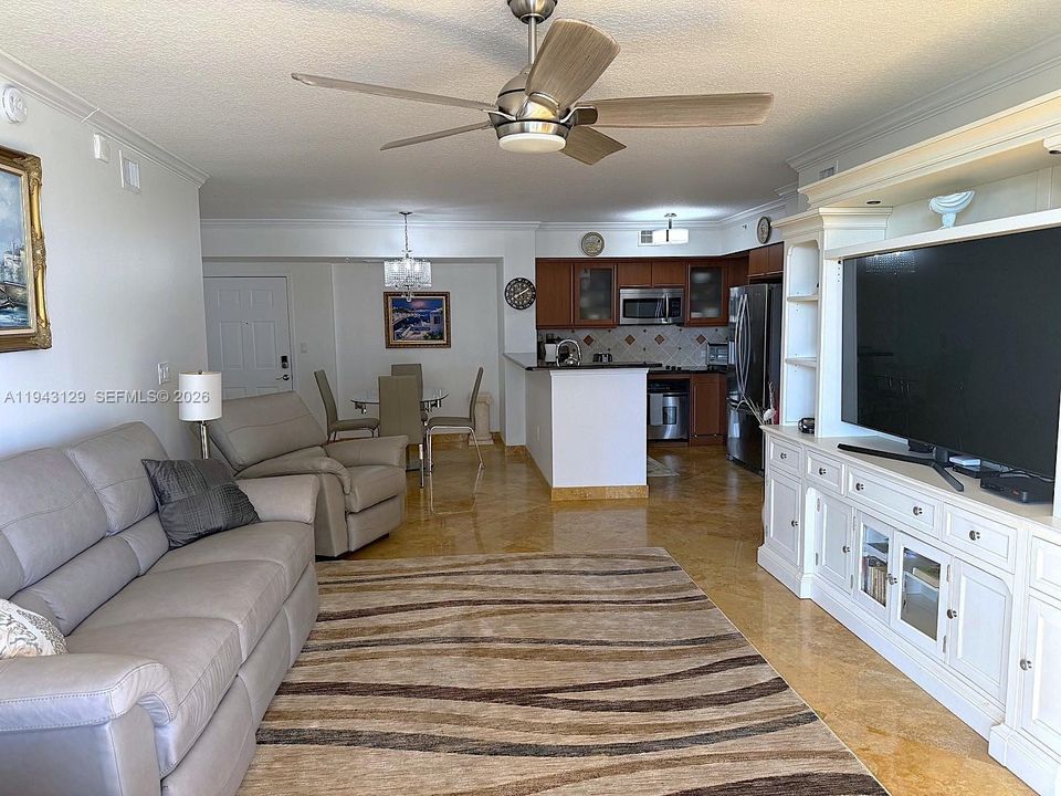 En Venta: $780,000 (2 camas, 2 baños, 1260 Pies cuadrados)