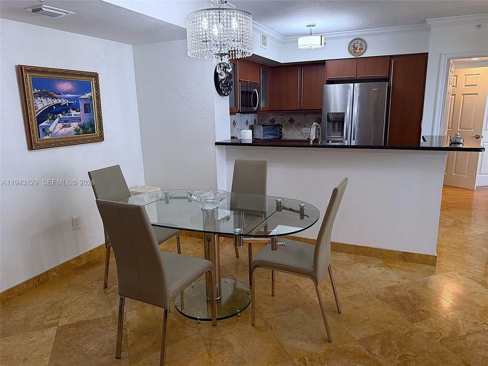 En Venta: $780,000 (2 camas, 2 baños, 1260 Pies cuadrados)