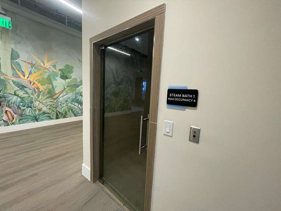 STEAM ROOM