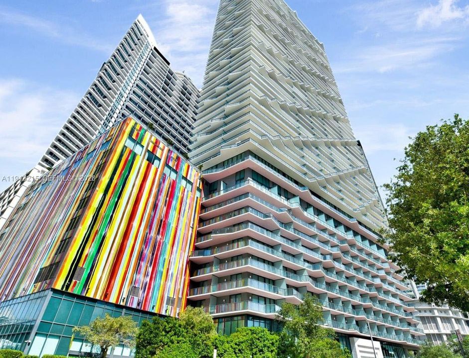 待售: $610,000 (1 贝兹, 1 浴室, 699 平方英尺)
