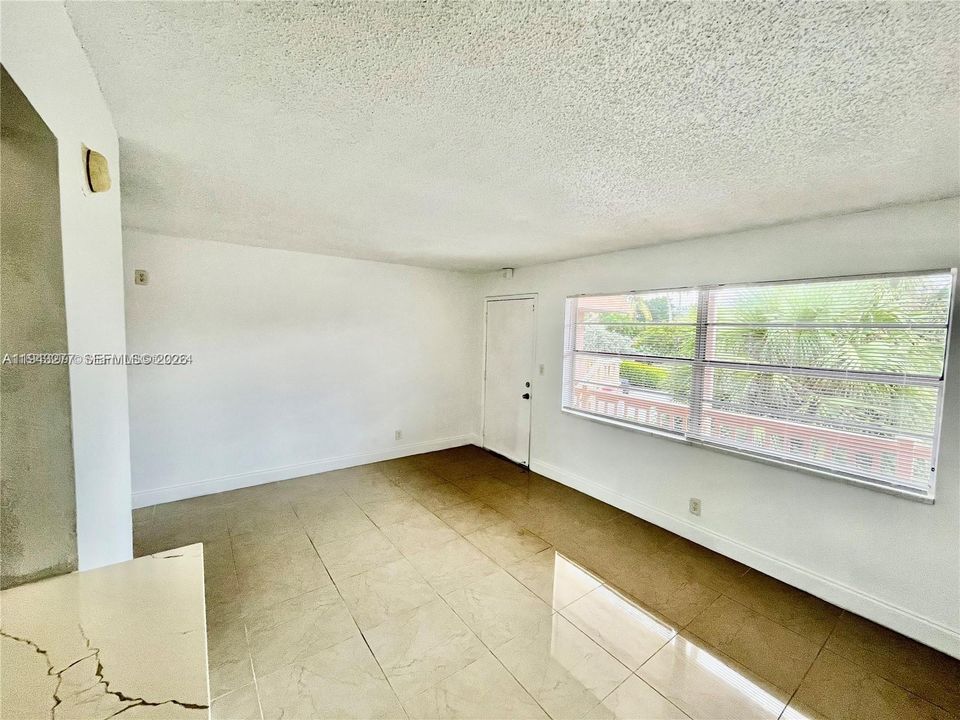 На продажу: $130,000 (1 спален, 1 ванн, 480 Квадратных фут)