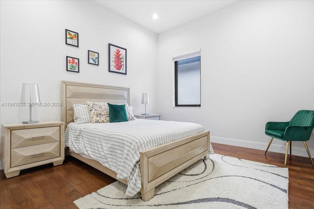 4th bed