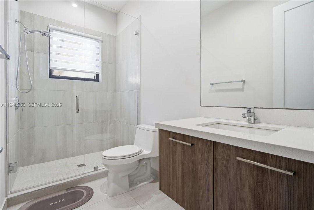 studio full bath