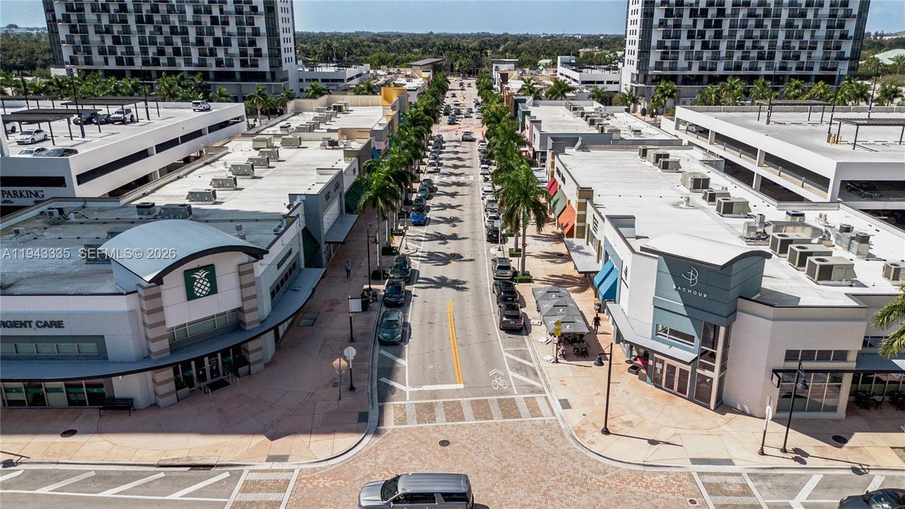 Doral Downtown main street