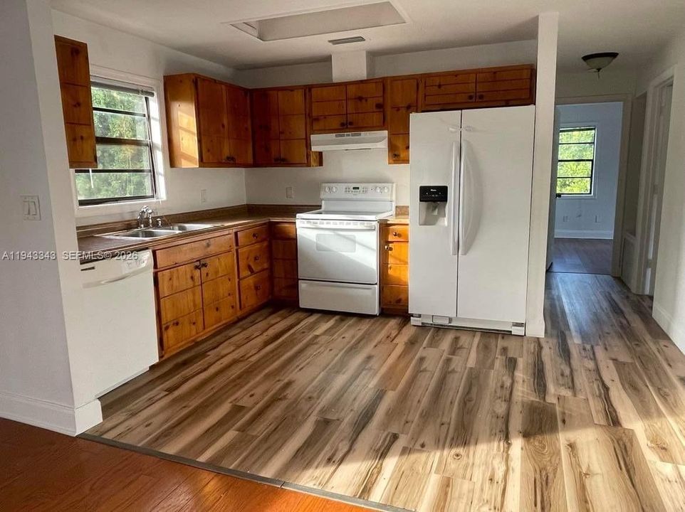 En Renta: $1,600 (1 camas, 1 baños, 988 Pies cuadrados)