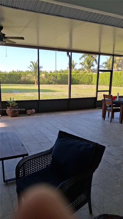 Vendido Recientemente: $619,000 (5 camas, 3 baños, 2756 Pies cuadrados)