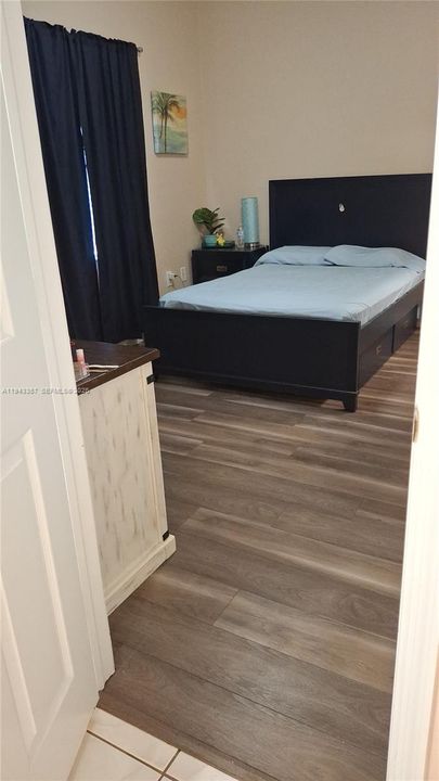 Vendido Recientemente: $619,000 (5 camas, 3 baños, 2756 Pies cuadrados)