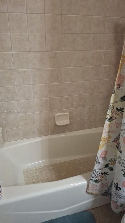 Vendido Recientemente: $619,000 (5 camas, 3 baños, 2756 Pies cuadrados)