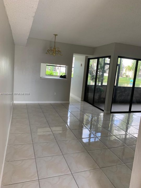 En Venta: $180,900 (2 camas, 2 baños, 960 Pies cuadrados)