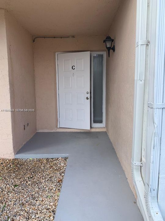 En Venta: $180,900 (2 camas, 2 baños, 960 Pies cuadrados)