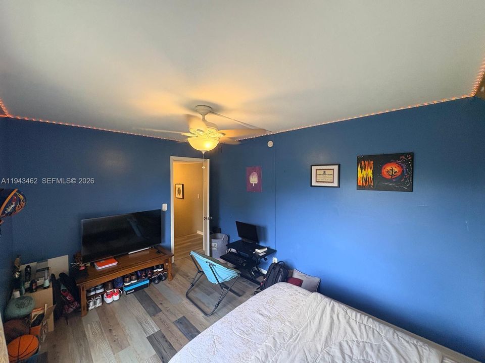 En Venta: $355,000 (3 camas, 2 baños, 1722 Pies cuadrados)