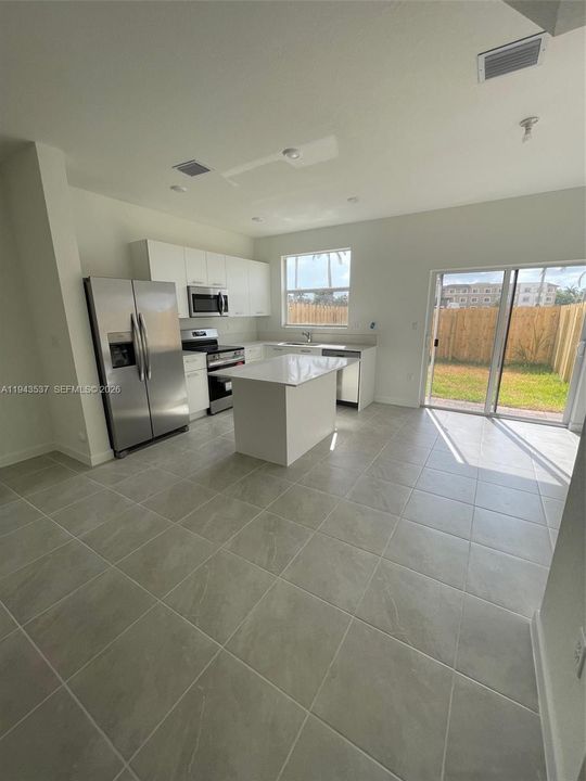For Sale: $445,000 (3 beds, 2 baths, 1328 Square Feet)