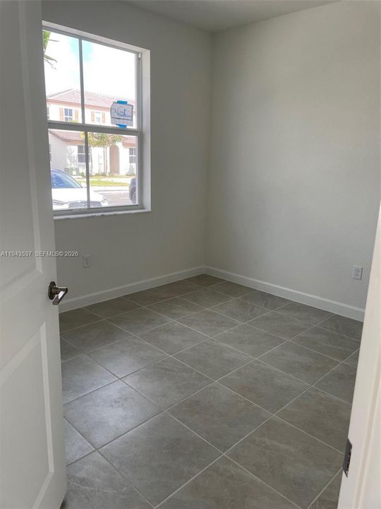For Sale: $445,000 (3 beds, 2 baths, 1328 Square Feet)