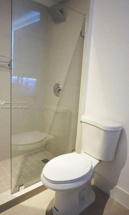 For Sale: $379,000 (1 beds, 1 baths, 550 Square Feet)