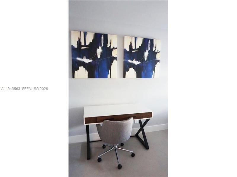 For Sale: $385,000 (1 beds, 1 baths, 525 Square Feet)