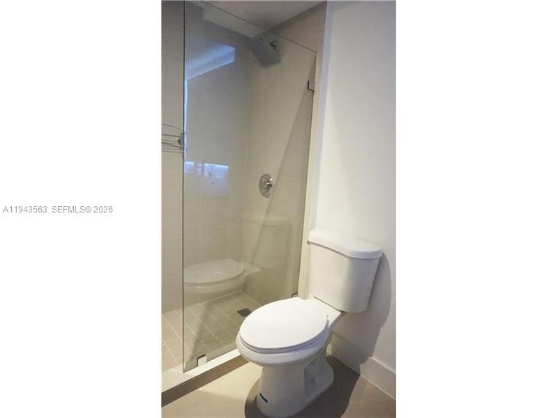 For Sale: $385,000 (1 beds, 1 baths, 525 Square Feet)