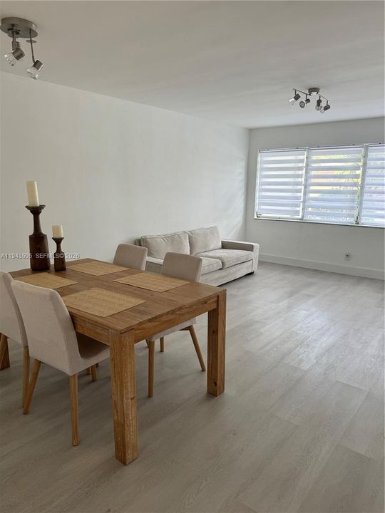 For Sale: $133,000 (1 beds, 1 baths, 770 Square Feet)