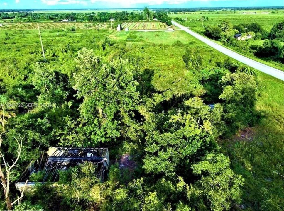 На продажу: $120,000 (1.13 acres)