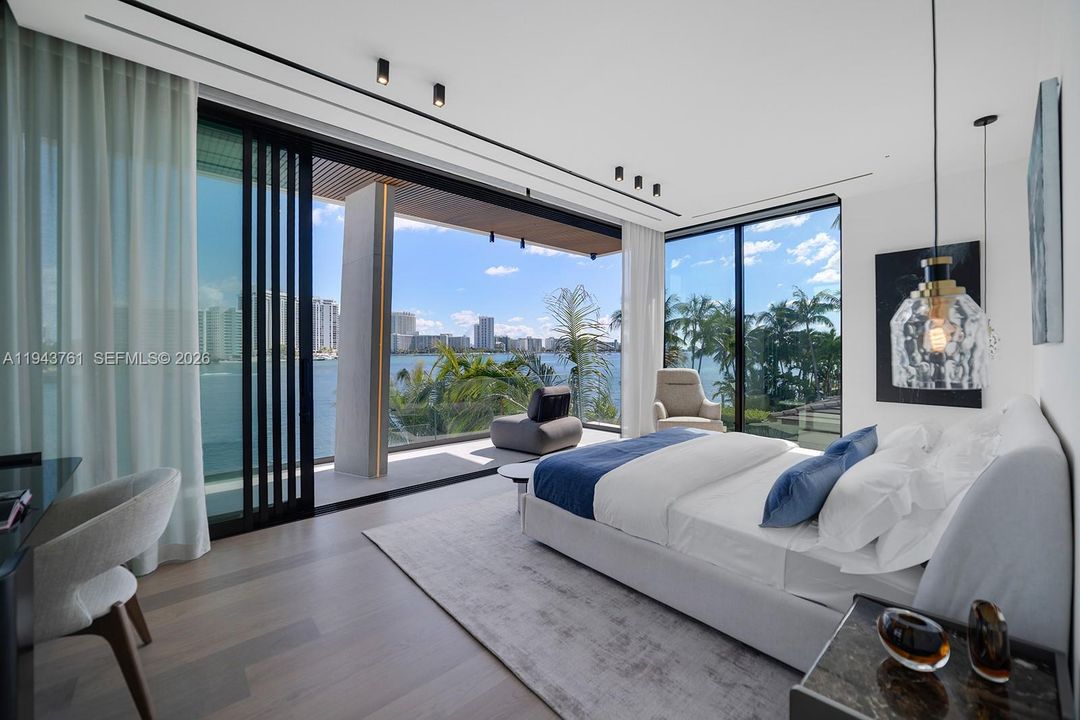 For Sale: $41,500,000 (6 beds, 6 baths, 8393 Square Feet)