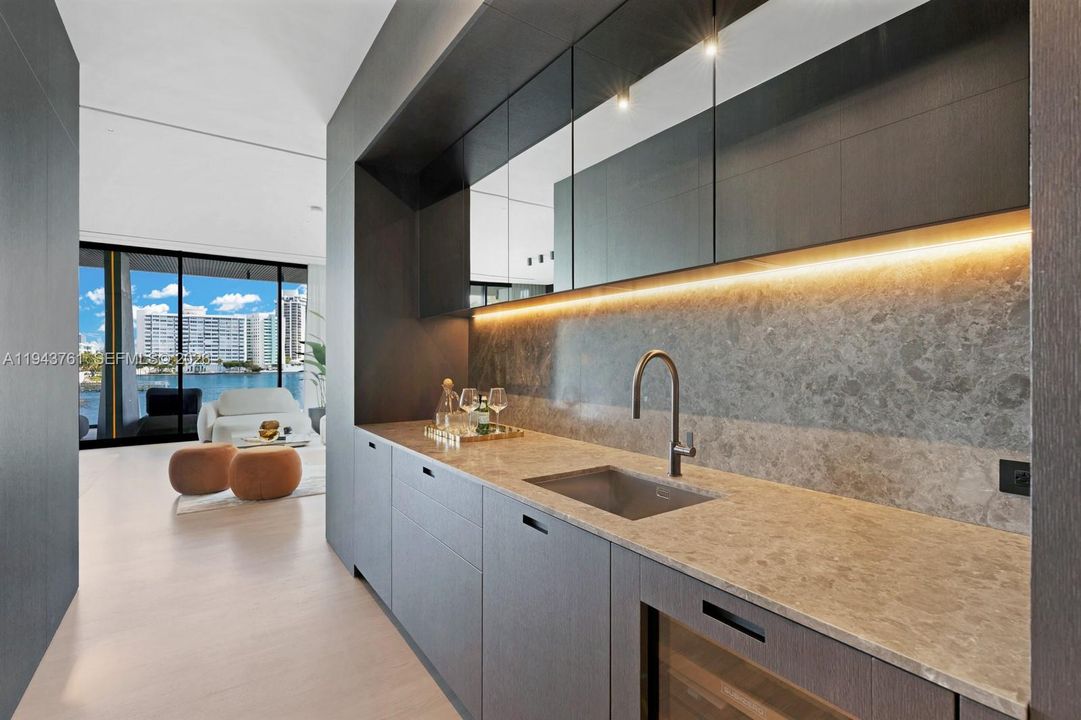 For Sale: $41,500,000 (6 beds, 6 baths, 8393 Square Feet)