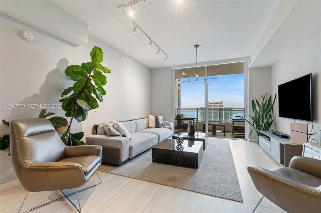 En Venta: $634,000 (1 camas, 1 baños, 830 Pies cuadrados)