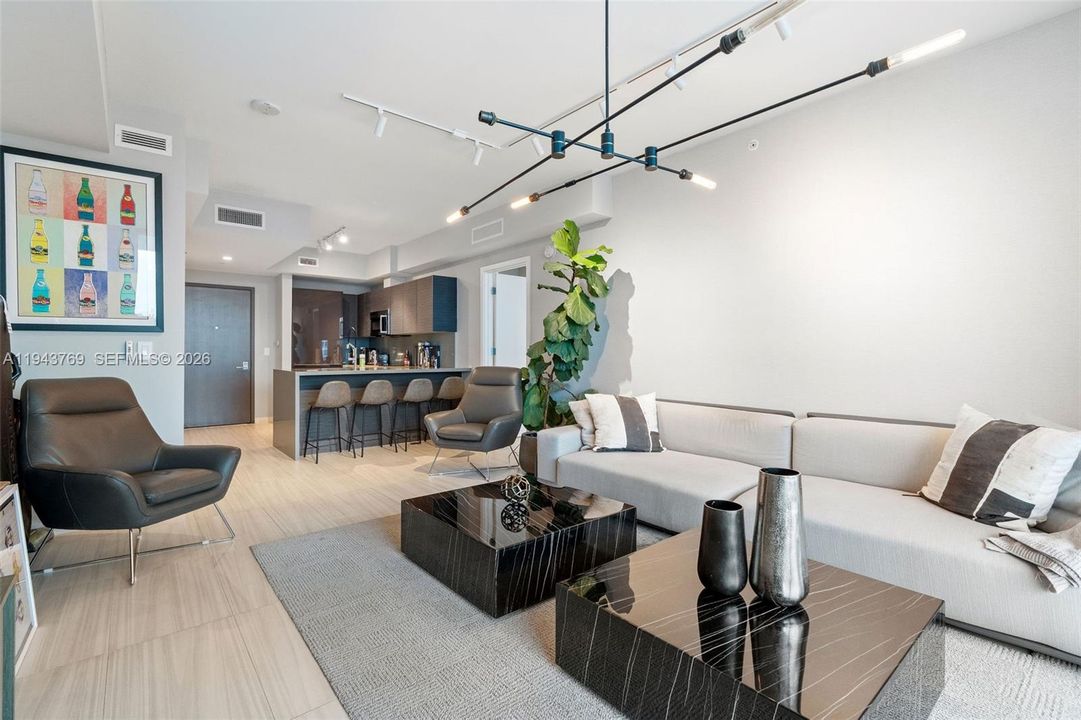 En Venta: $634,000 (1 camas, 1 baños, 830 Pies cuadrados)