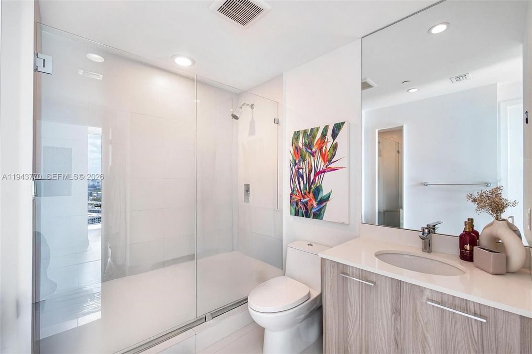 En Venta: $599,000 (2 camas, 2 baños, 944 Pies cuadrados)