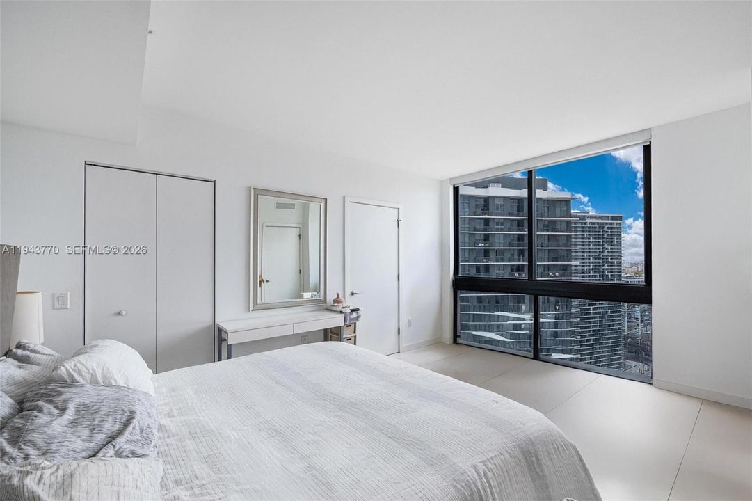En Venta: $599,000 (2 camas, 2 baños, 944 Pies cuadrados)