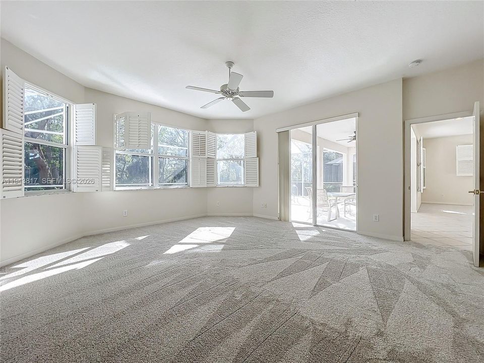 Recently Rented: $3,995 (3 beds, 2 baths, 1825 Square Feet)
