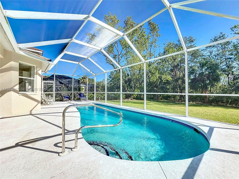 Recently Rented: $3,995 (3 beds, 2 baths, 1825 Square Feet)