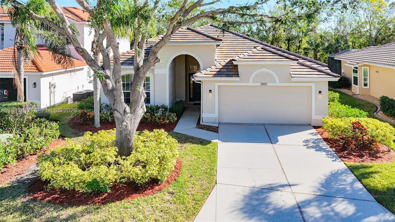 Recently Rented: $3,995 (3 beds, 2 baths, 1825 Square Feet)