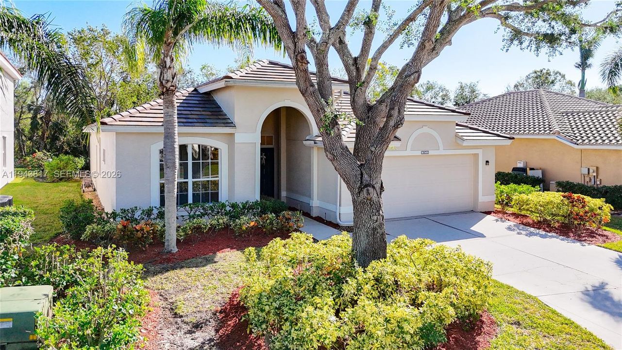 Recently Rented: $3,995 (3 beds, 2 baths, 1825 Square Feet)