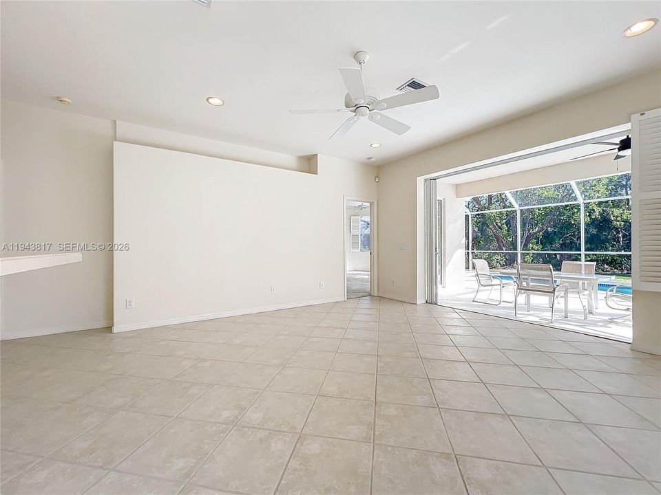 Recently Rented: $3,995 (3 beds, 2 baths, 1825 Square Feet)