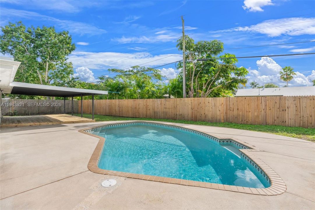 Recently Rented: $4,500 (3 beds, 2 baths, 1852 Square Feet)
