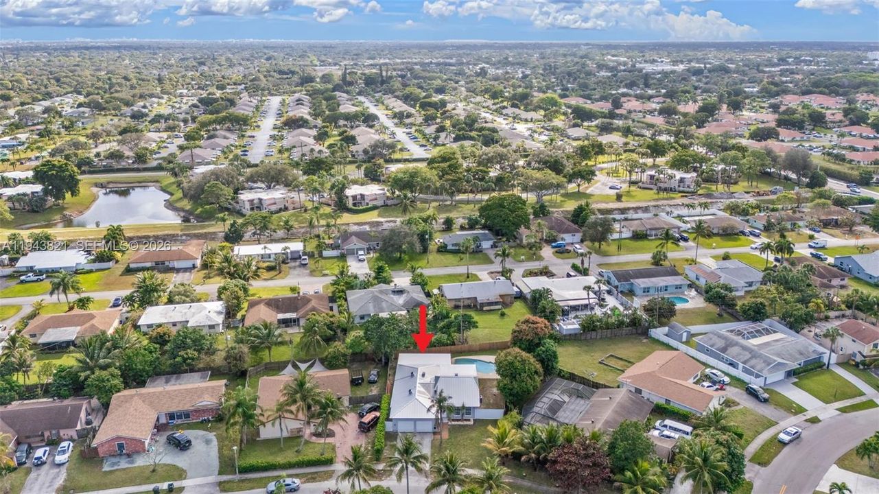 Recently Rented: $4,500 (3 beds, 2 baths, 1852 Square Feet)