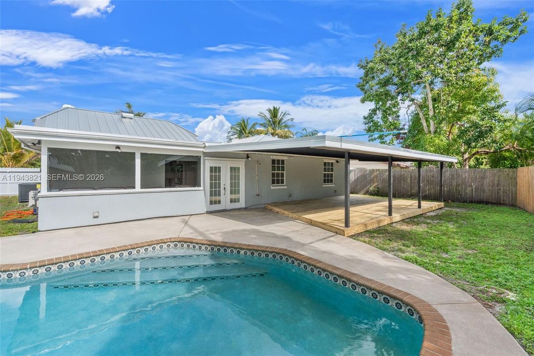 Recently Rented: $4,500 (3 beds, 2 baths, 1852 Square Feet)