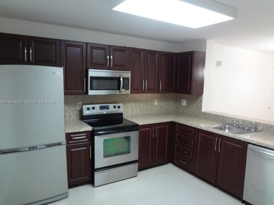 En Venta: $220,000 (1 camas, 1 baños, 806 Pies cuadrados)